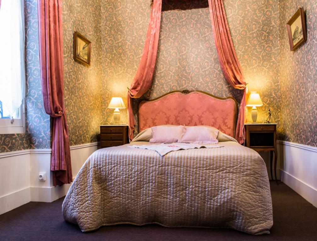 Gites Chateau Comblanchien Стая снимка